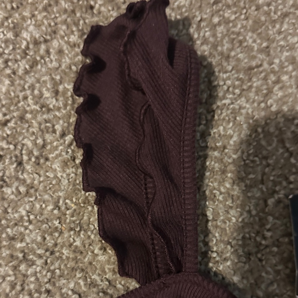 Brown Ruffled Strap Crop Top - Picture 5 of 7